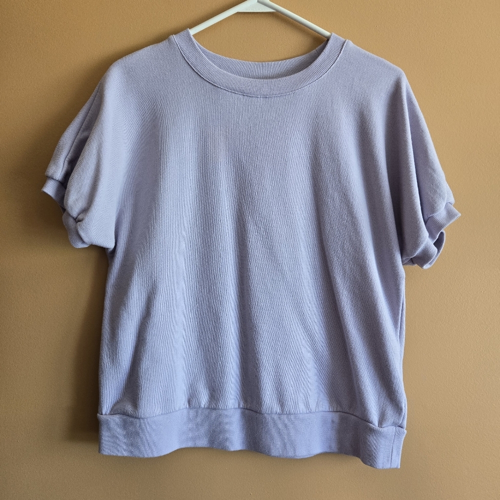 Who What Wear Short Sleeved Sweatshirt PTP=19"